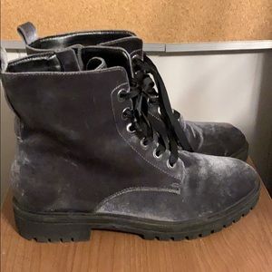 Women’s size 9 velvet combat boots